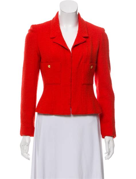 who consigns vintage chanel blazers